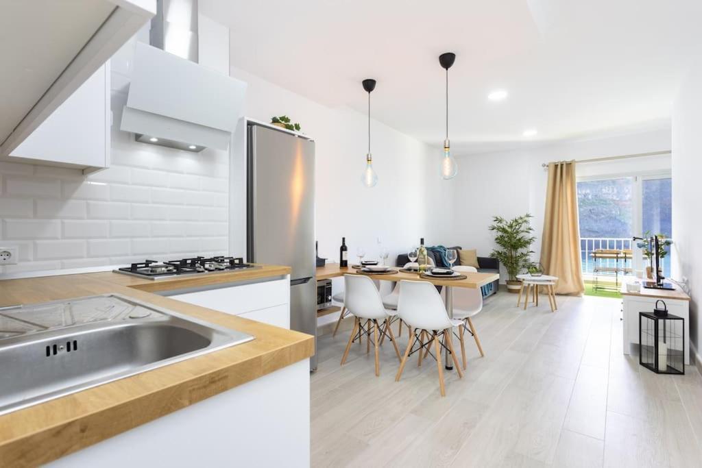 イコー・デ・ロス・ビノスVivienda Atlantico Con Terraza Y Vistas Espectacularesアパートメント エクステリア 写真